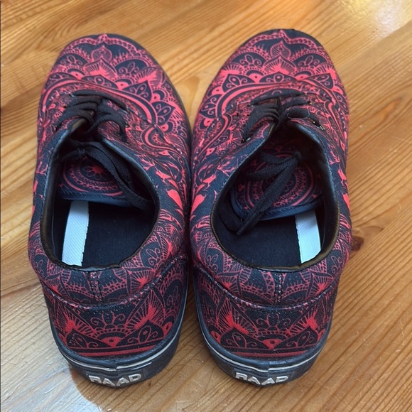 Raad Black and Red lace up Loafers with Swirling Design main image 8